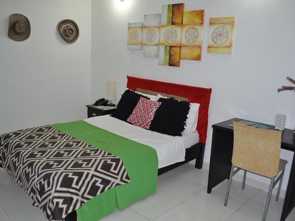 Ayenda Casa Real Hotel Montería Екстериор снимка
