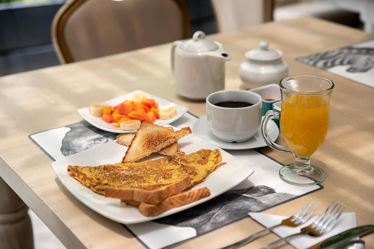 Ayenda Casa Real Hotel Montería Екстериор снимка