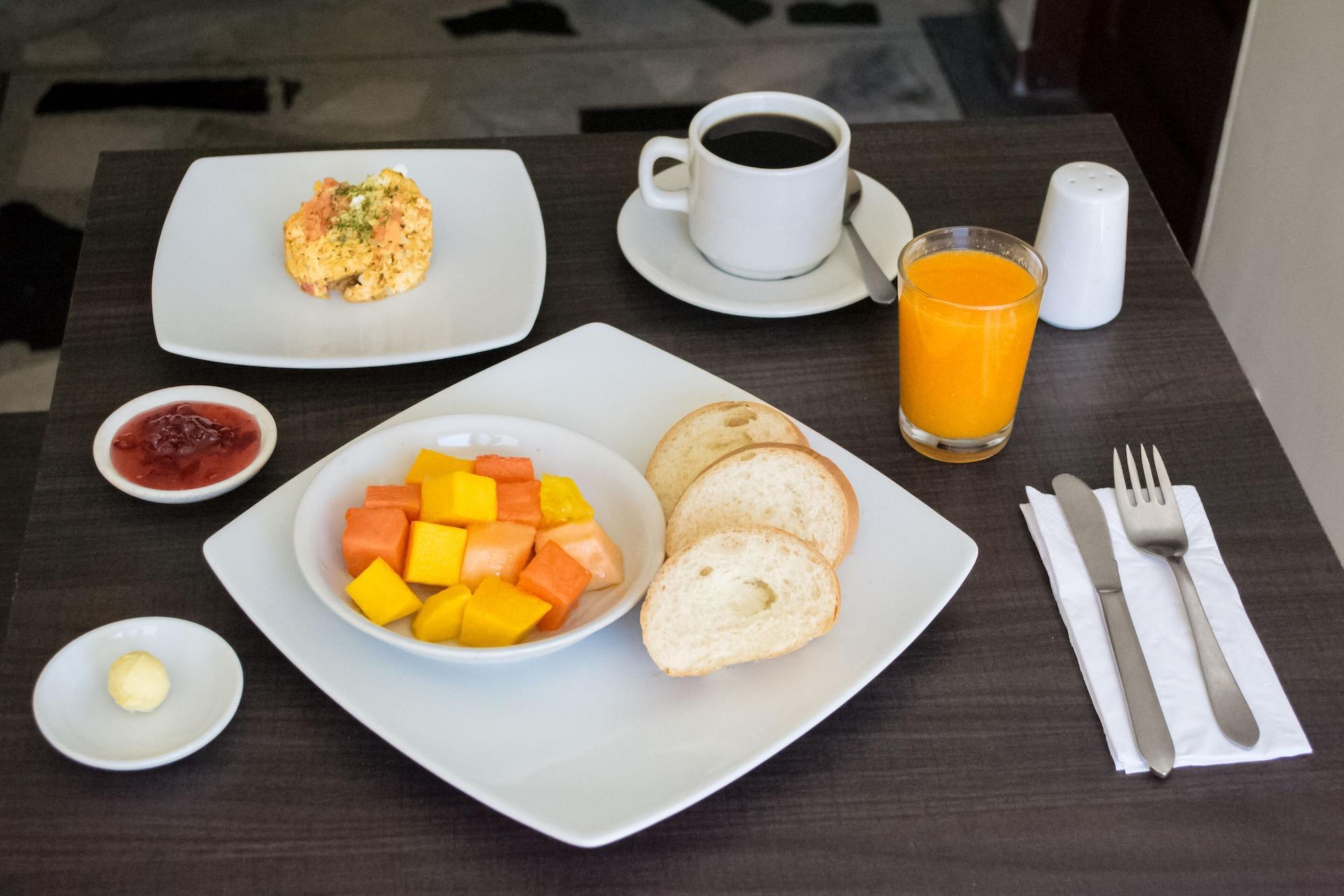 Ayenda Casa Real Hotel Montería Екстериор снимка