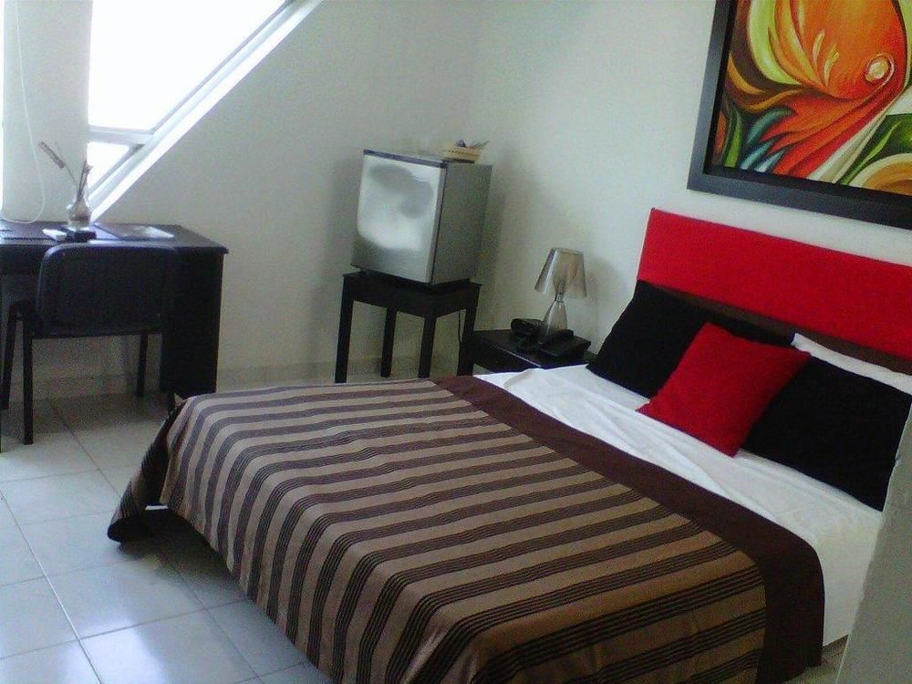 Ayenda Casa Real Hotel Montería Екстериор снимка